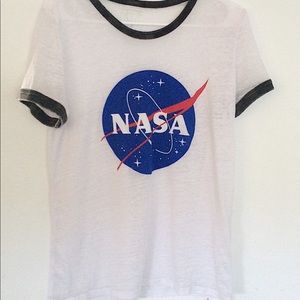 ✰ freeze white nasa print shirt ✰